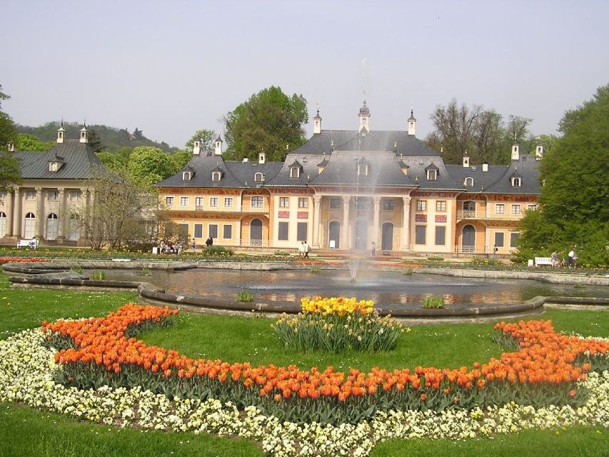 Full day Tour to Dresden with Zwinger visit from Prague - Guides and languages: what to expect from the human factor