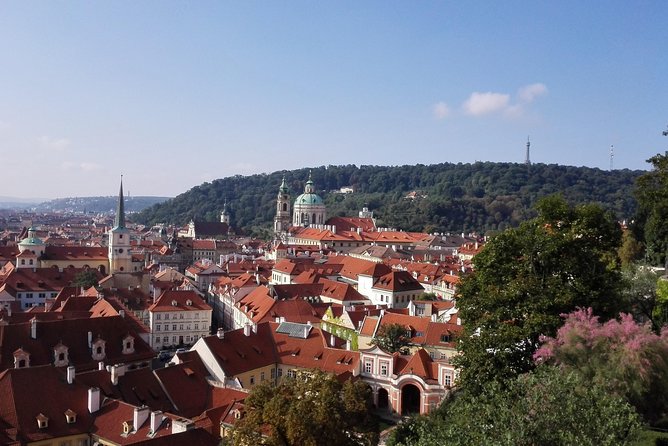 Get to see all sites in one tour - Prague private tour by minivan - Charles Bridge photo window and how to use it well