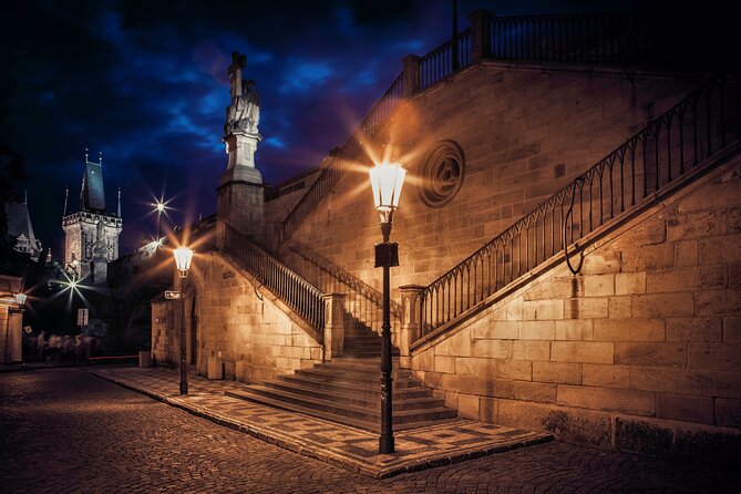 Ghosts and Legends walking tour in Prague - What you should wear (and how to make photos work)