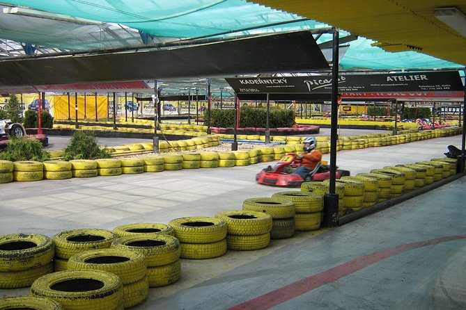 Go-Karting in Prague - Meeting up and the real 4-hour flow from hotel pickup to return