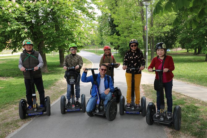 Grandiose half-day guided tour of Prague on Segway and eScooter - Before You Roll: Meeting at Maltezske Square and the Training Setup