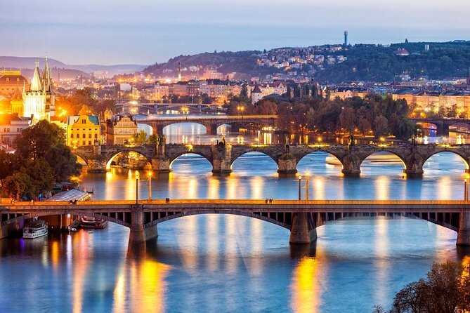 Guided Old Town & Jewish quarter Walking Tour Prague (Tip-based) - Key highlights worth showing up for
