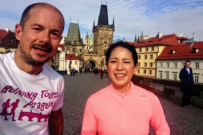Guided Sightseeing Running Tour in Prague (9-12K) - Charles Bridge to Kampa Island: the photo-friendly stretch