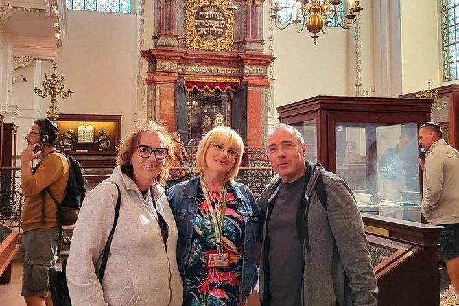 Half-day Private Tour of Prague's Charming Jewish Quarter - Spanish Synagogue and the Jewish Museum: A Grand First Stop