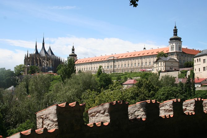 Half Day Trip to Kutna Hora and Bone Church from Prague - Transport Comfort: When the A/C Works (and When It Doesn’t)