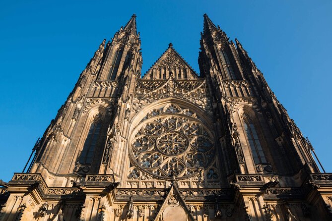 Highlights of Prague with a Funny and Local Guide - Old Town Square: Astronomical Clock without the stress