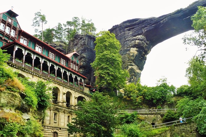Hiking in Bohemian Switzerland - a day trip from Prague - Prague Main Station to Bohemian Switzerland: the simple start that matters