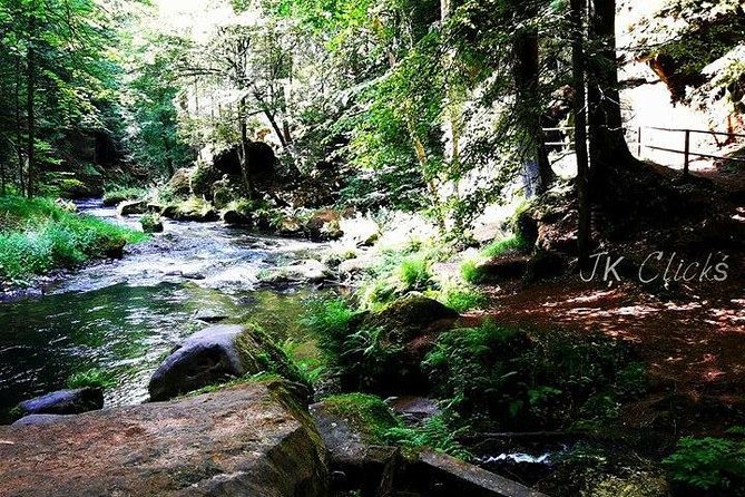 Hiking in Bohemian Switzerland - a day trip from Prague - Pravčice Gate (Pravčická brána) and the Sokoli hnizdo area: the reason you’re going