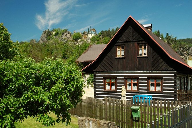 Hiking in fantastic Czech Paradise - Full Day Trip from Prague - Golden Path to Trosky: ruins, views, and the Devil legend