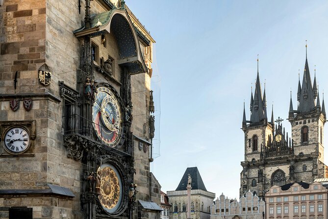 Historic Highlights Walking Tour from Prague - House of the Black Madonna: cubism without the museum maze