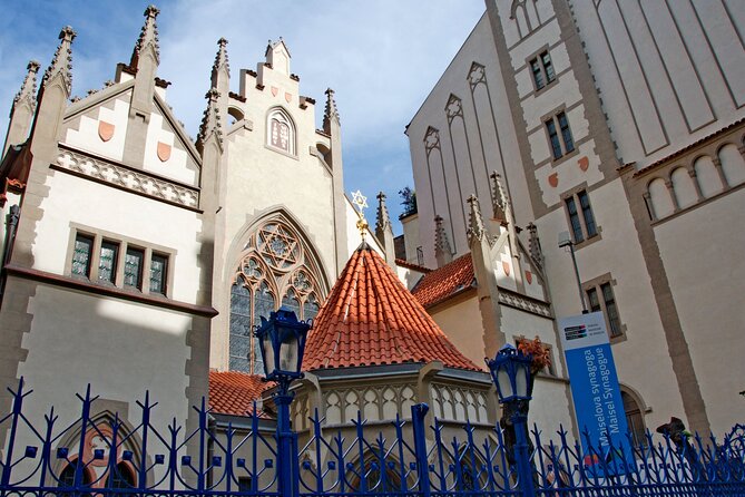 Jewish History and Old Town Walking Tour of Prague - A 90-minute Jewish History and Old Town mix that’s easy to fit in