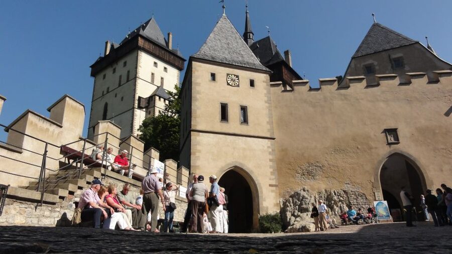 Karlstejn Castle & Crystal Manufactory - Private Tour - Key Things I’d Watch For