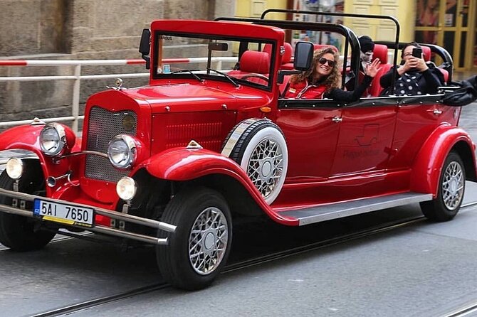 Karlstejn Castle in Vintage Convertible Car - How the Castle Touring Works—and How to Avoid Losing Time