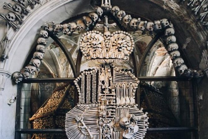 Kutna Hora Day Tour Including Sedlec Ossuary from Prague - Italian Court to Italian Court: Why the Extra Stops Matter