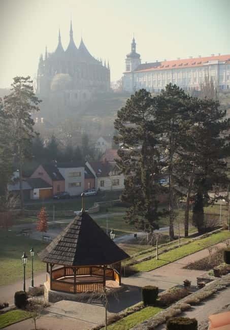 Kutna Hora: Historical Center and Sedlec Ossuary Tour - Key highlights worth knowing