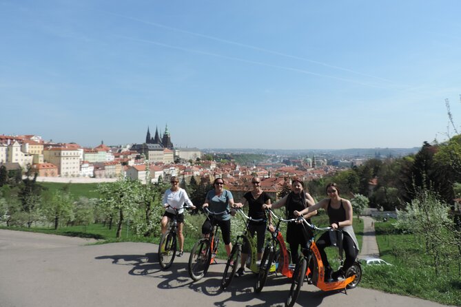 Live-Guided e-Scooter Tour of the Old Town of Prague, 60 min - Old Town Hall and the Astronomical Clock area: timing and focus matter