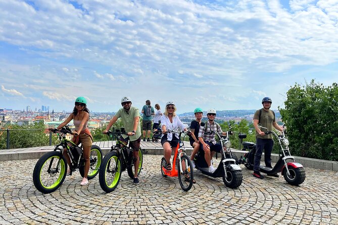 Live-Guided ️Trike-Harley️ Viewpoints tour of Prague - Stop-by-stop: the viewpoint route that hits Prague’s biggest icons