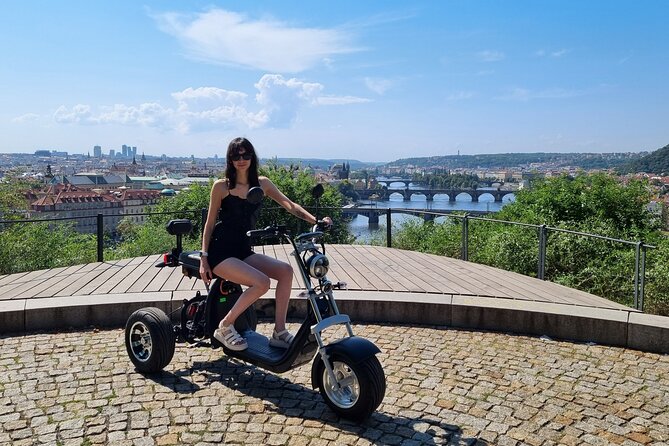 Live-Guided ️Trike-Harley️ Viewpoints tour of Prague - The safety setup: training, helmets, and a real practice run