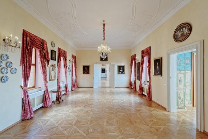 Lobkowicz Palace Museum Entrance Ticket in Prague - Beethoven and Mozart manuscripts: music you can actually see