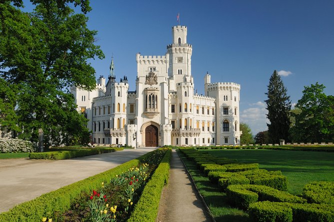 Luxury Private Day trip from Prague to Cesky Krumlov via Hluboka Castle - Key points before you go
