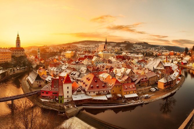 Luxury Private Day trip from Prague to Cesky Krumlov via Hluboka Castle - Why this Prague-to-Český Krumlov day feels like a shortcut