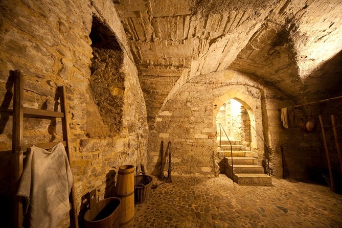 Medieval Underground Tour - The Staroměstské náměstí Walk: A Free Breather Between Worlds