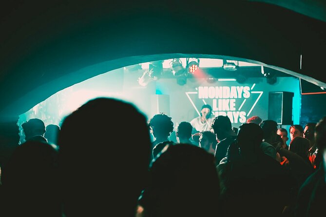 MONDAYS LIKE FRIDAYS - GIRLS 3 FREE DRINKS | Admission Ticket - Who Might Want to Skip It