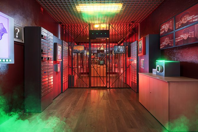Moriarty's Phantom Trap Escape Game in Prague - Practical itinerary: what happens at Questerland