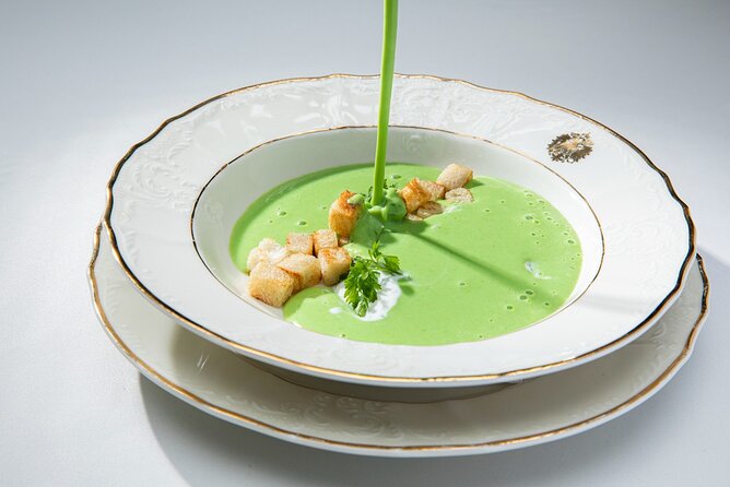 Mozart Concert and Dinner in Prague - What the 7:00 pm schedule really means for your night