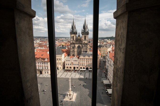 Old Town, Astronomical Clock & Underground Tour with PragueWay - Timing and pace: 2 hours 50 minutes to 3 hours 20 minutes of real walking