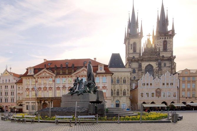 Pedestrian tour of Prague in Spanish - Key things I’d zero in on