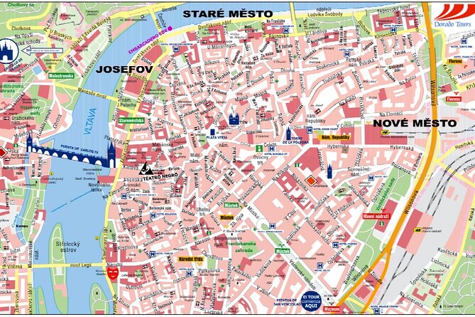 Pedestrian tour of Prague in Spanish - Clementinum at Marianské Square: why that building matters