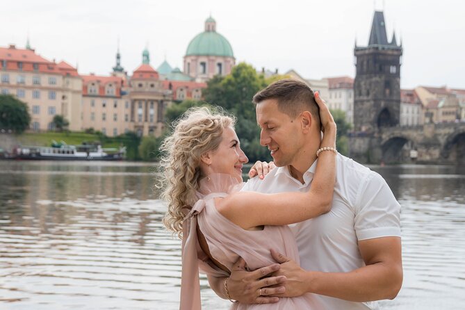 Photo Shoot for couple in Prague - Meet at Křižovnické náměstí: A Convenient Start and a Clear Time Window
