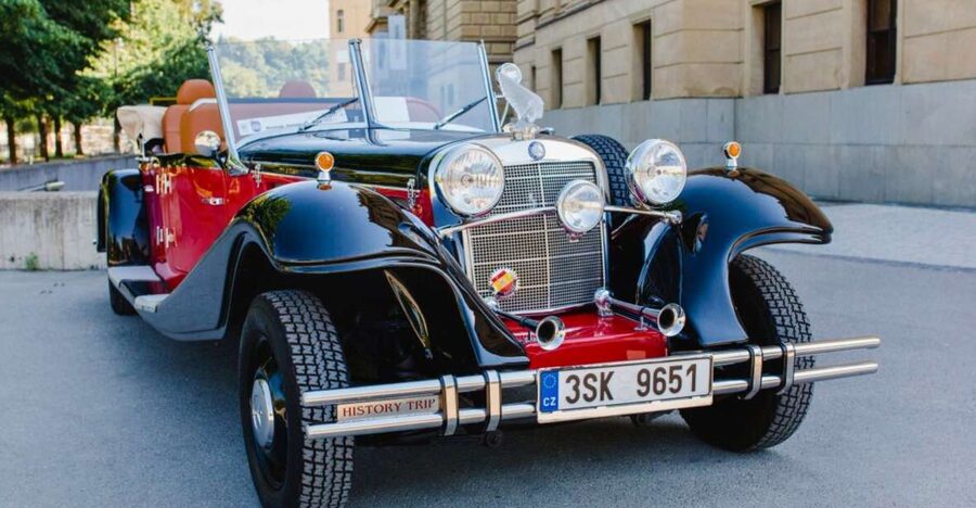 Prague: 1-Hour Private Tour in Vintage Car - Key highlights