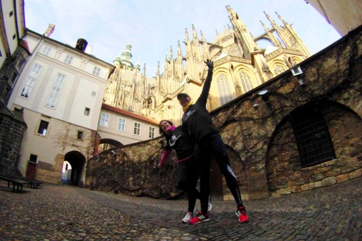 Prague 1-Hour Sight Running Tour - Old Town without the heavy “stand in line” vibe