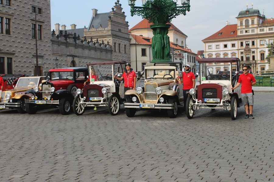 Prague: 1-Hour Vintage Car Tour - Step Into a Heated Vintage Car With Real-Seat Perspective