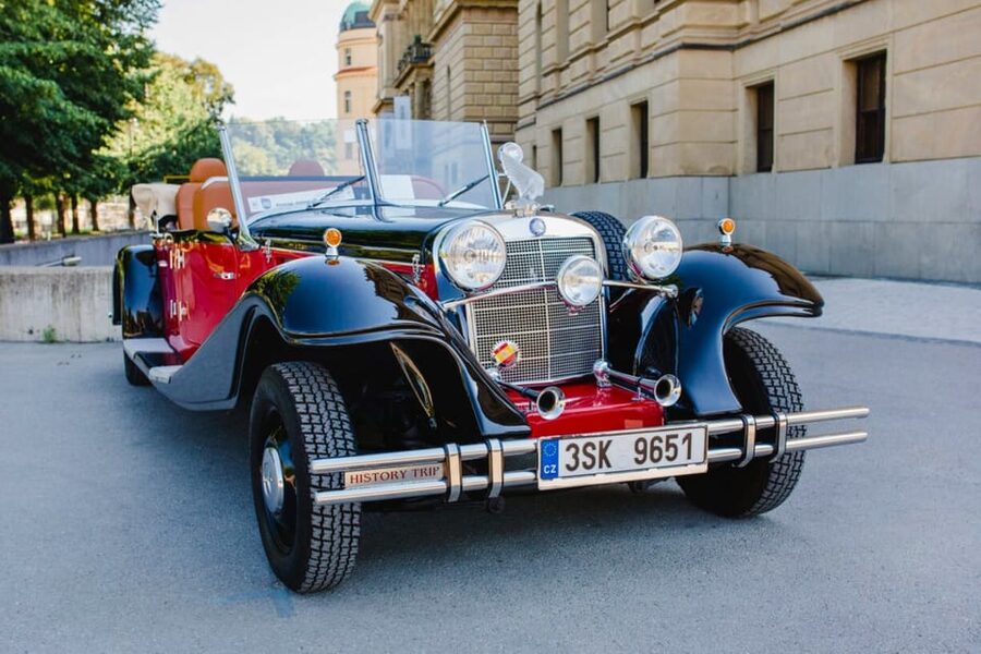 Prague: 120min Private Tour in Vintage Car, up to 6people! - Kinsky Palace, National Theatre, and the river-area architecture vibe
