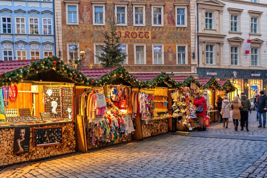 Prague: 2-3h Magical Christmas Markets Tour with Inclusions - The Tour’s Best Skill: Turning a Christmas Cookie Into Cultural Context