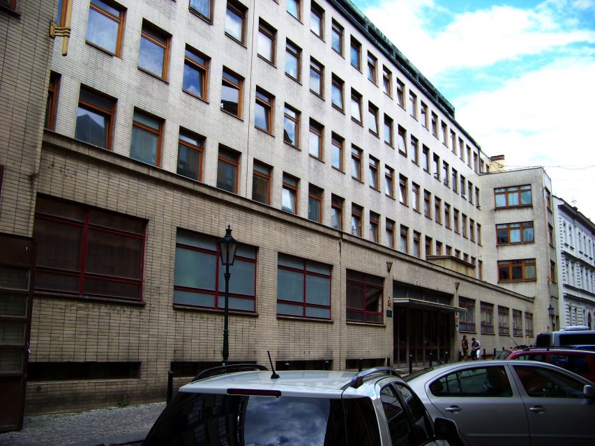 Prague: 2-Hour Back to Communism Walking Tour - Why Prague’s Communist Sites Hit Different in Person