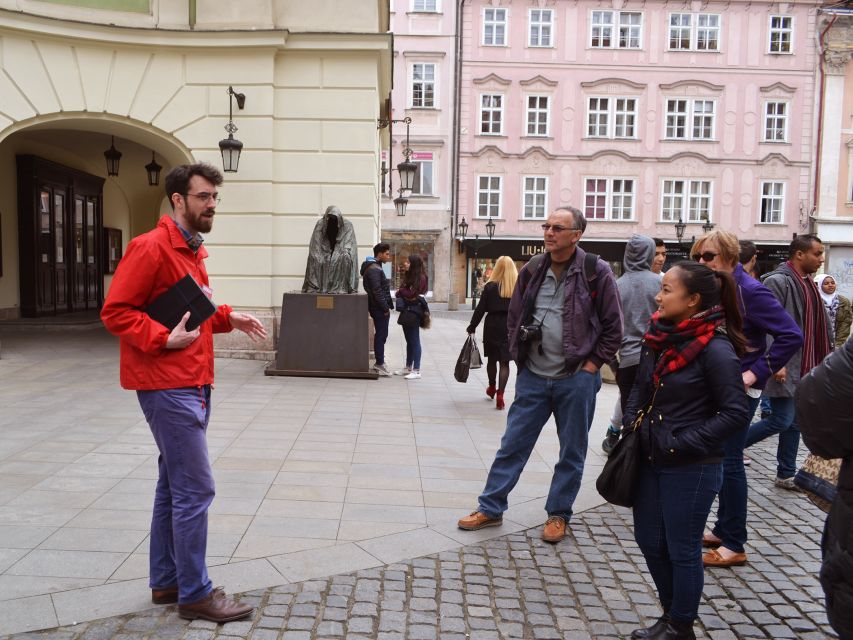 Prague: 2-Hour Old Town and Jewish Ghetto Walking Tour - Karolinum and Charles University: Prague’s culture-and-education story
