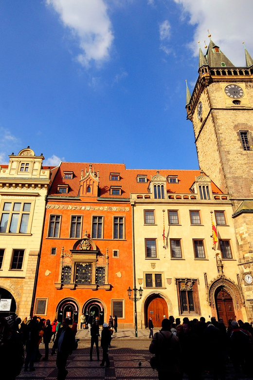 Prague: 2 hours city tour + 1 hour boat cruise - Prague Castle Complex: St. Vitus, Royal Palace, and Golden Lane