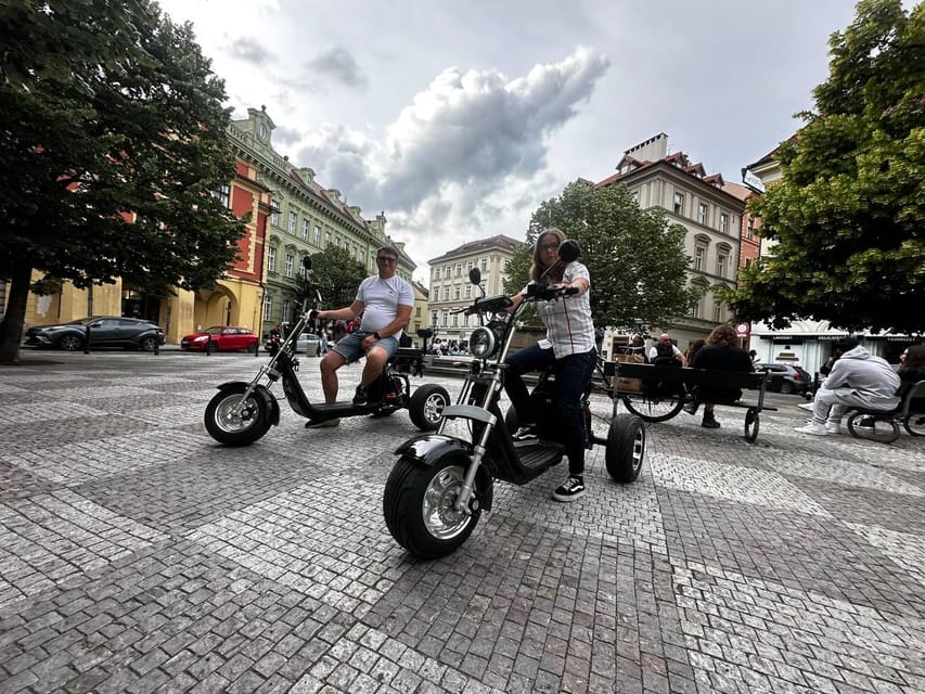 Prague: 2 hours FUN TRIKE tour in Prague with guide - The local-favorite park stop: views for photos and a breather from streets