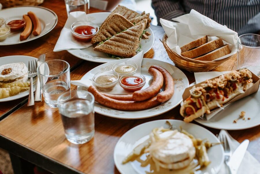 Prague: 3.5 h Private Czech Beers & Tapas Tour - Public transport breaks: how you get out of the tourist grid
