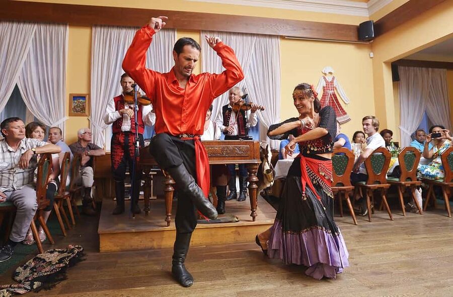 Prague: 3 Course dinner with Drinks, Folk Show & Transfers - The Folk Show: Dancing, Singing, and Costumes That Feel Real