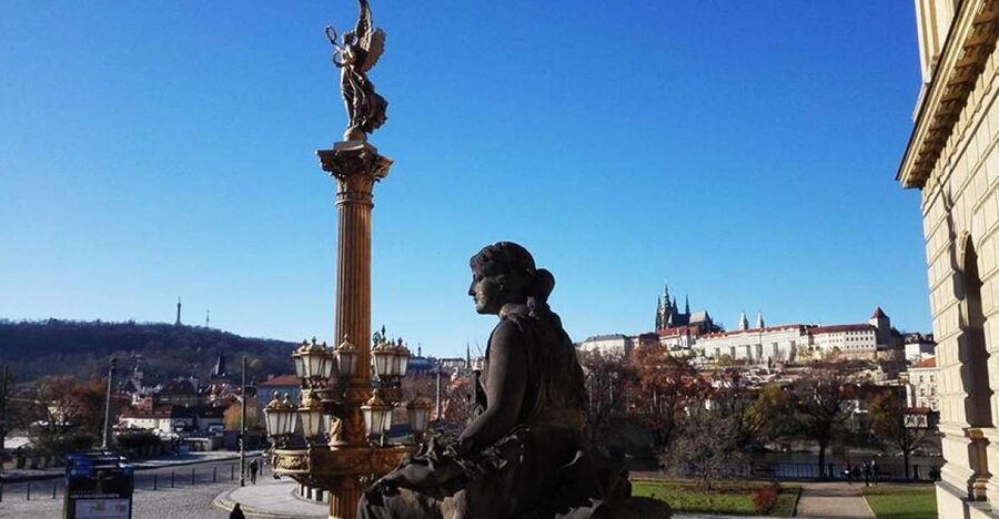 Prague 3-Hour Architectural Tour - Charles Bridge for 30 minutes: a quick icon stop that still fits the style mission