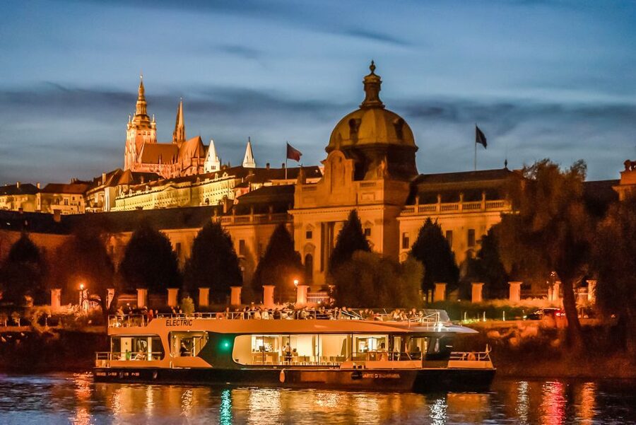 Prague: 50-Minute Sightseeing Evening Cruise - Pricing: Is $21 Good Value for This Kind of Night Experience?