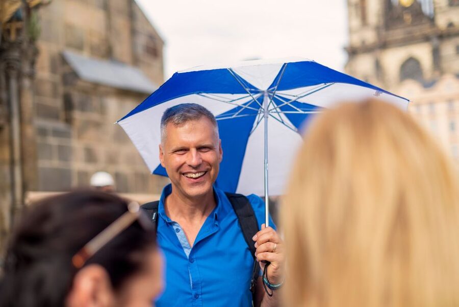 Prague: 6-Hour Tour with River Boat Cruise and Lunch - Trams to Prague Castle: The Smart Way to Handle Distance and Views