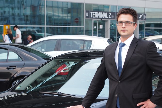 Prague Airport Shared Arrival Transfer - Practical Tips for a Smooth First Day