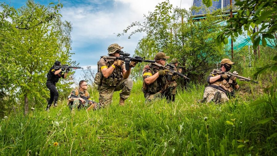 PRAGUE AIRSOFT SHOOTING GAMES - Who Should Book Prague Airsoft Games (And Who Might Not)