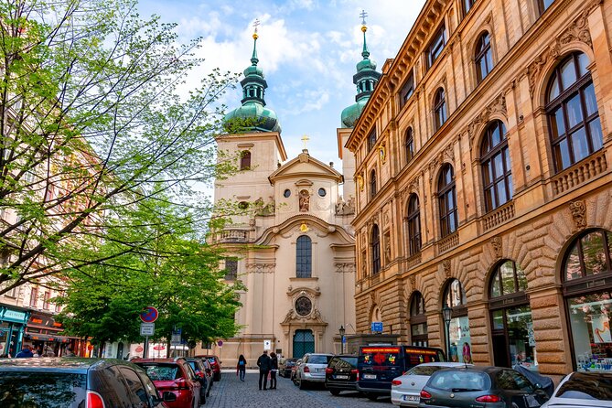 Prague: Alchemy & Dark Arts Exploration Game Tour - Palác Platýz clue stop: where the route adds character